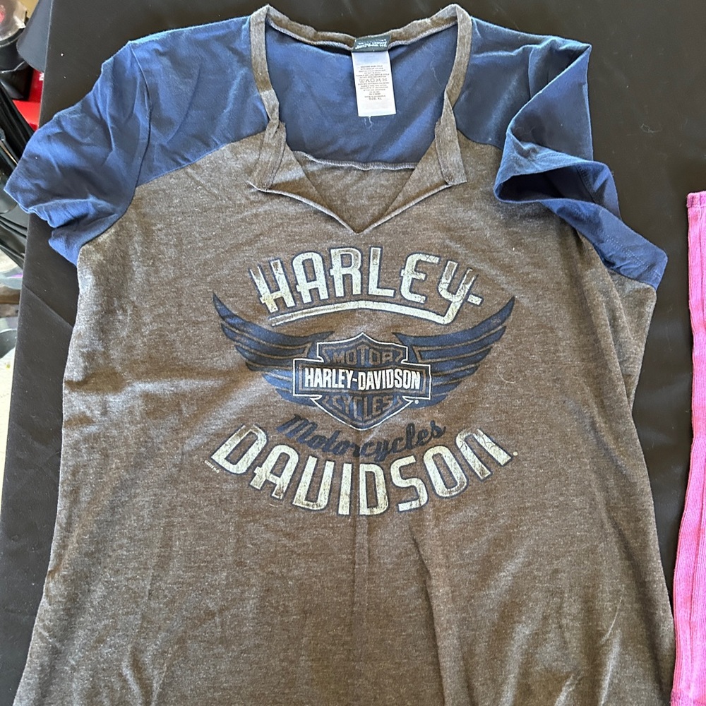 Harley Davidson T-shirt size 2xl. Never worn